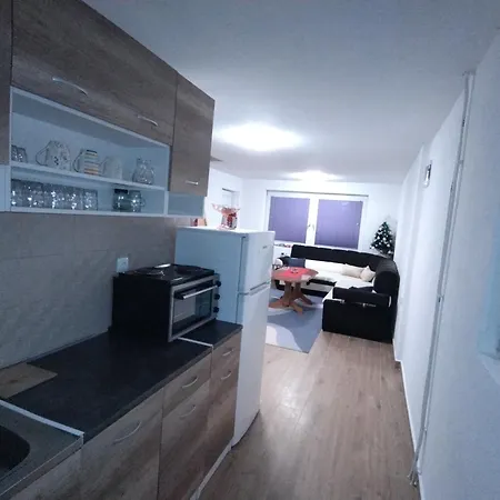 Vikendica Kuca Za Odmor *